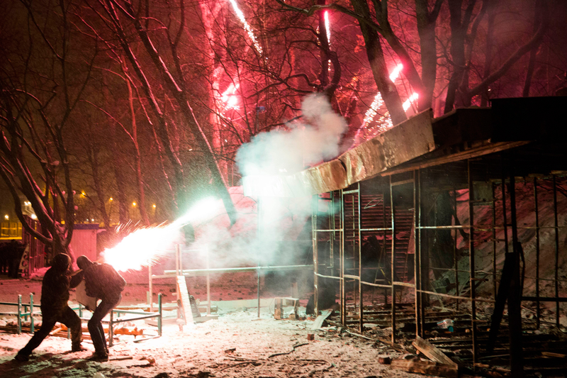 Illustration for article titled Spectacular photos of fireworks weaponry from the Ukraine protests